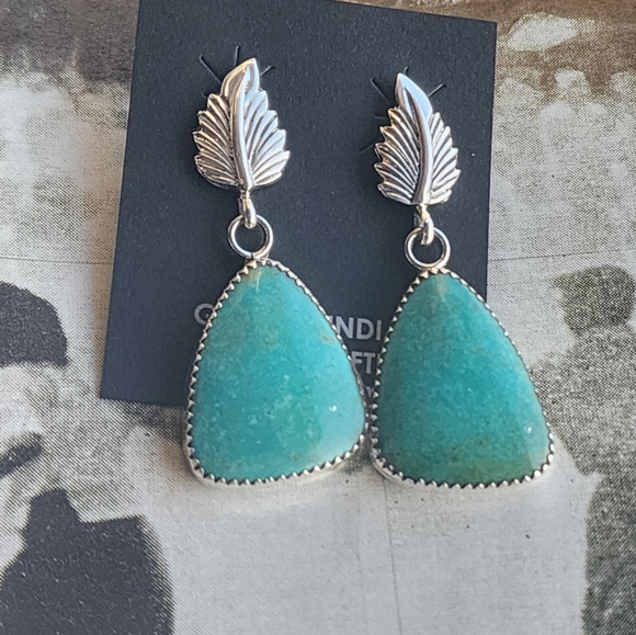 🆕️Turquoise and Silver Native Made Drop Earrings~ So Pretty ~ Fox Turquoise - Picture 4 of 8